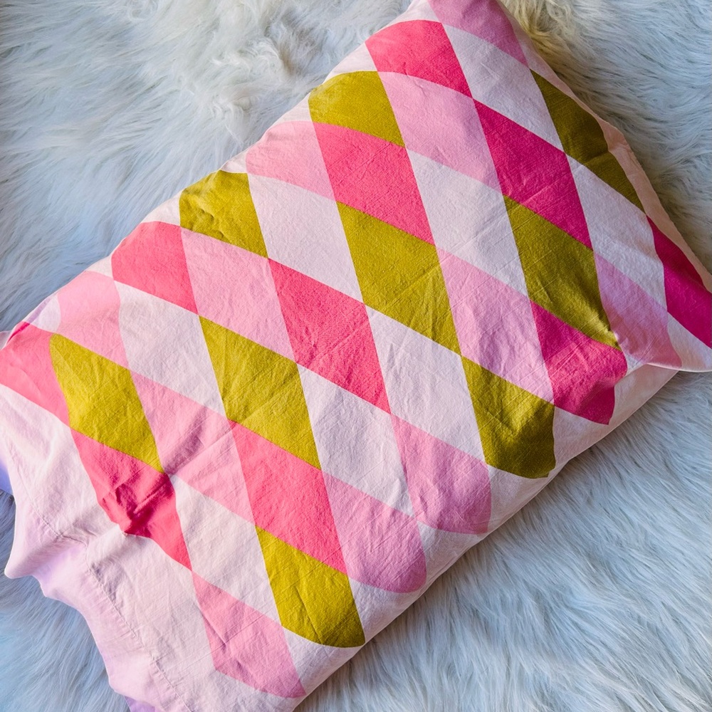 VINTAGE 1960s Pink Harlequin Pillow Case